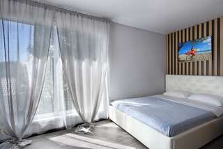 Гостиница Yeiskwind Ейск 2-местный номер студия с 1 двуспальной кроватью (мансарда)-4